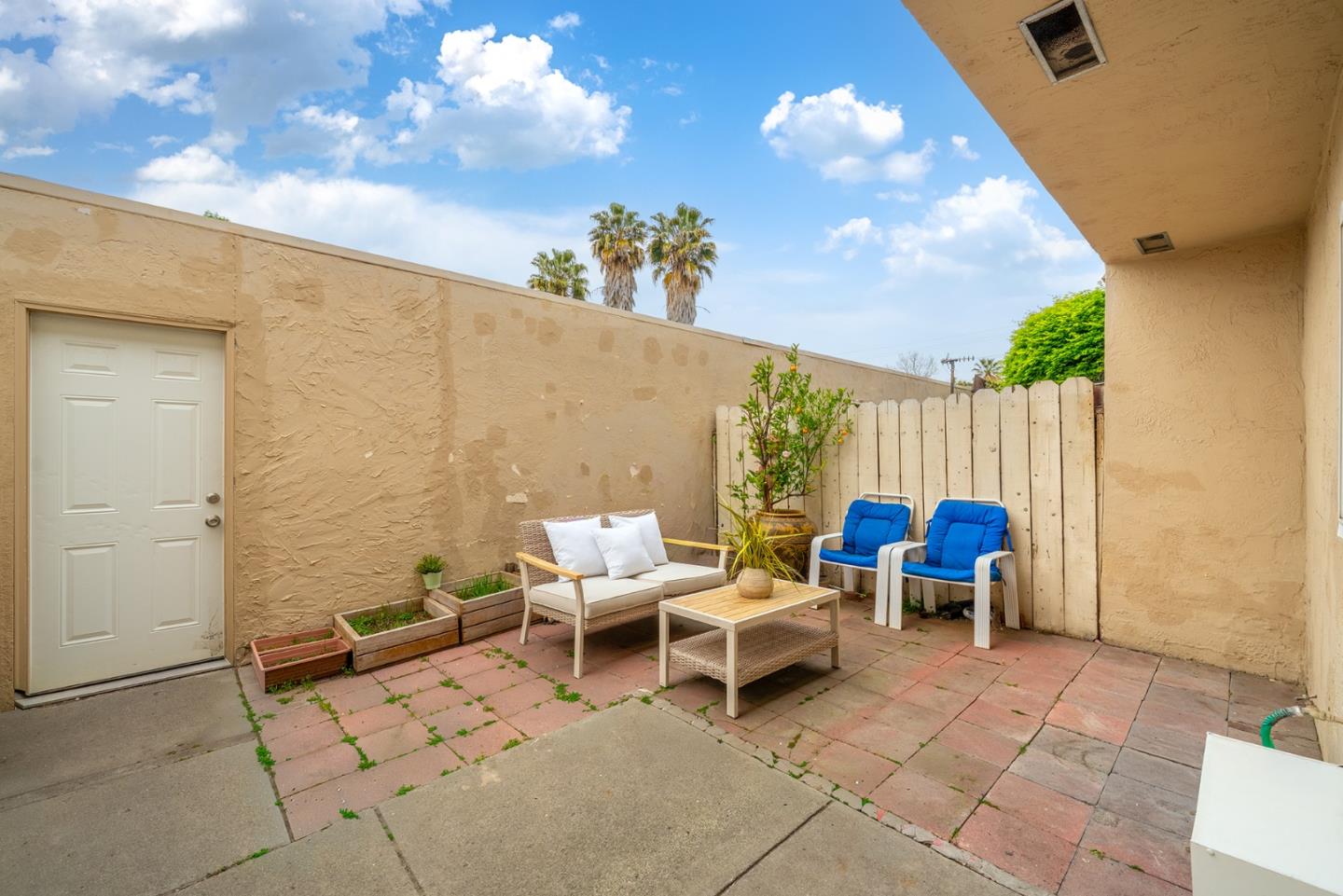 Detail Gallery Image 17 of 20 For 570 Crabapple Way, San Jose,  CA 95111 - 3 Beds | 1/1 Baths