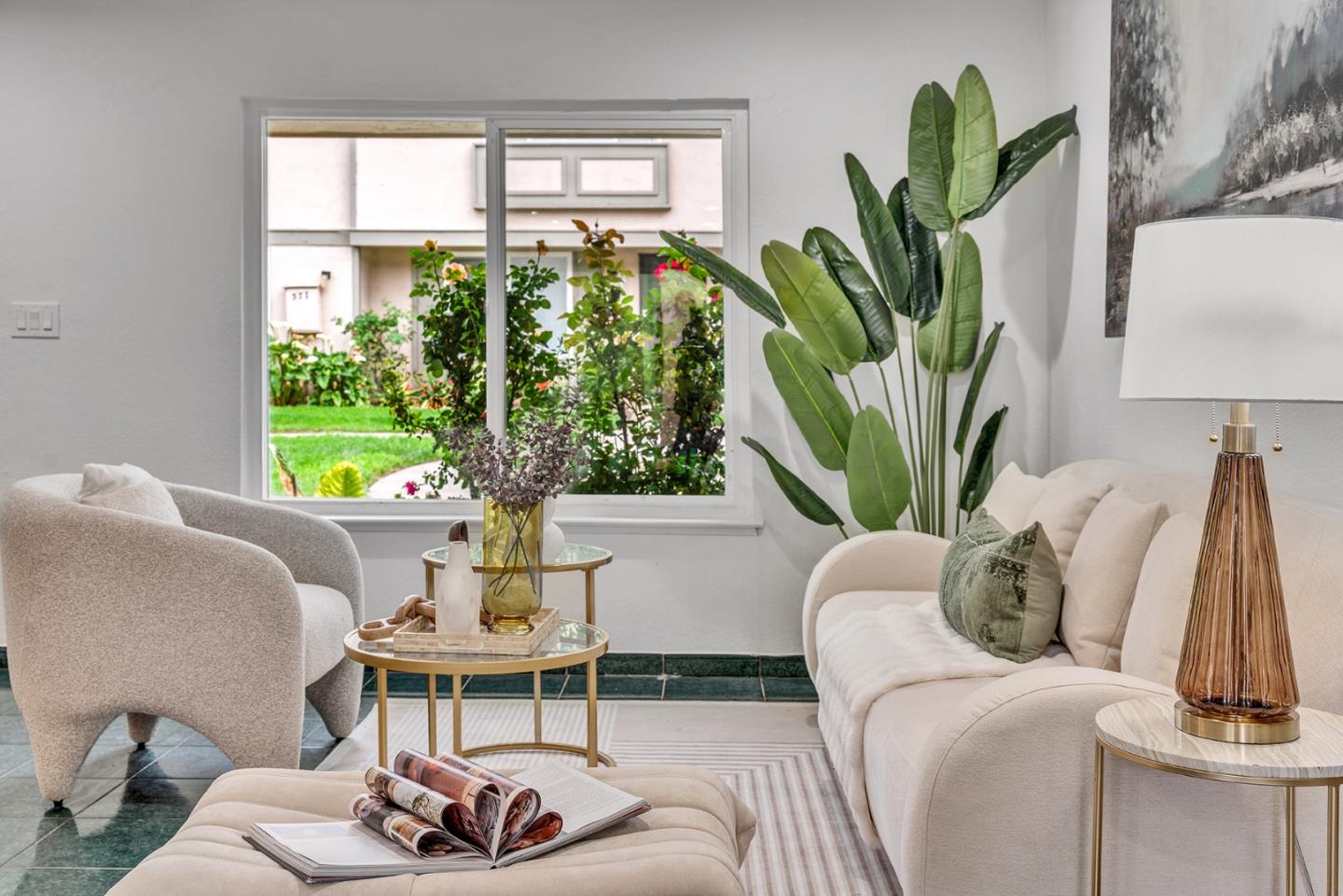 Detail Gallery Image 5 of 20 For 570 Crabapple Way, San Jose,  CA 95111 - 3 Beds | 1/1 Baths