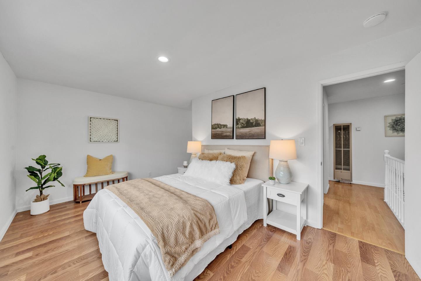 Detail Gallery Image 8 of 20 For 570 Crabapple Way, San Jose,  CA 95111 - 3 Beds | 1/1 Baths