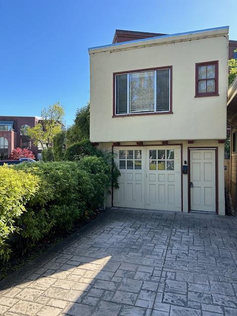 Front Image Thumbnail for ML82040770