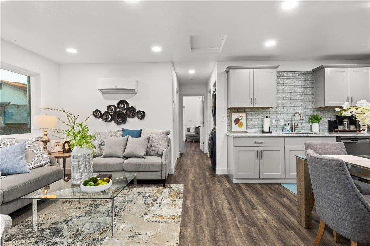 Detail Gallery Image 28 of 44 For 2180 Patton Ave, Napa,  CA 94559 - 4 Beds | 4 Baths