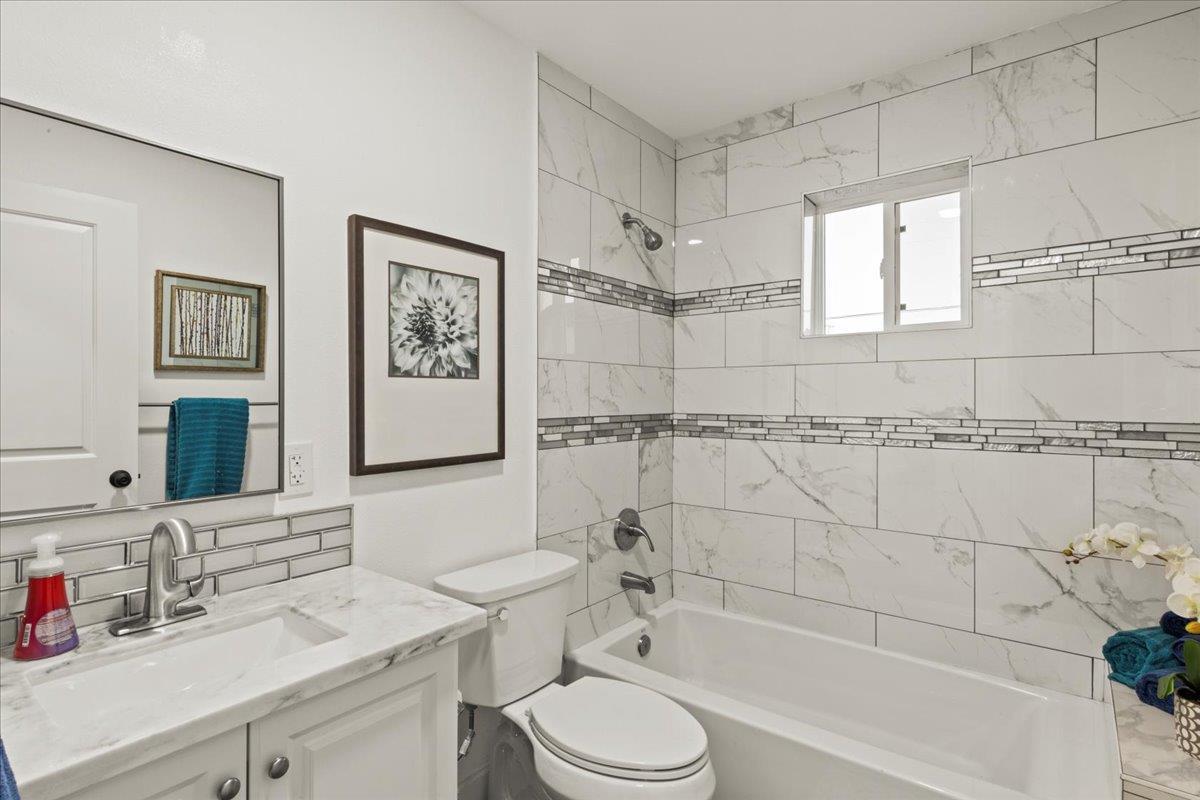 Detail Gallery Image 33 of 44 For 2180 Patton Ave, Napa,  CA 94559 - 4 Beds | 4 Baths