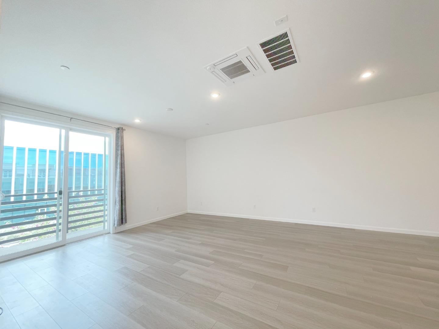 Detail Gallery Image 6 of 28 For 5422 Arnold Rd, Dublin,  CA 94568 - 4 Beds | 3 Baths