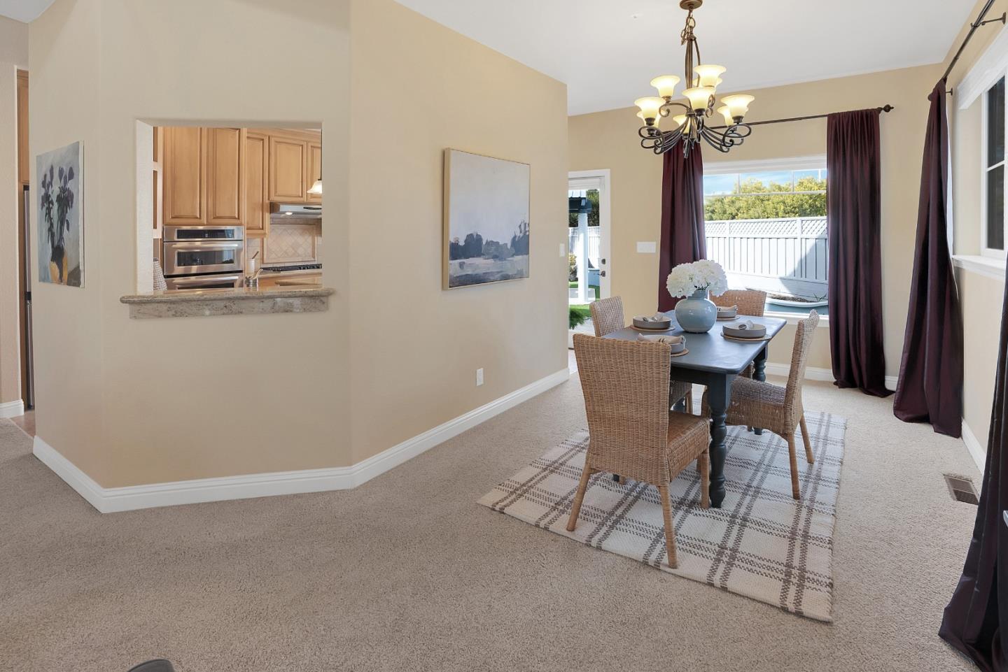 Detail Gallery Image 15 of 31 For 106 Santina Ct, Santa Cruz,  CA 95062 - 3 Beds | 2/1 Baths