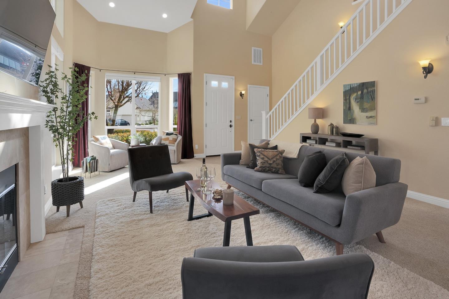 Detail Gallery Image 9 of 31 For 106 Santina Ct, Santa Cruz,  CA 95062 - 3 Beds | 2/1 Baths