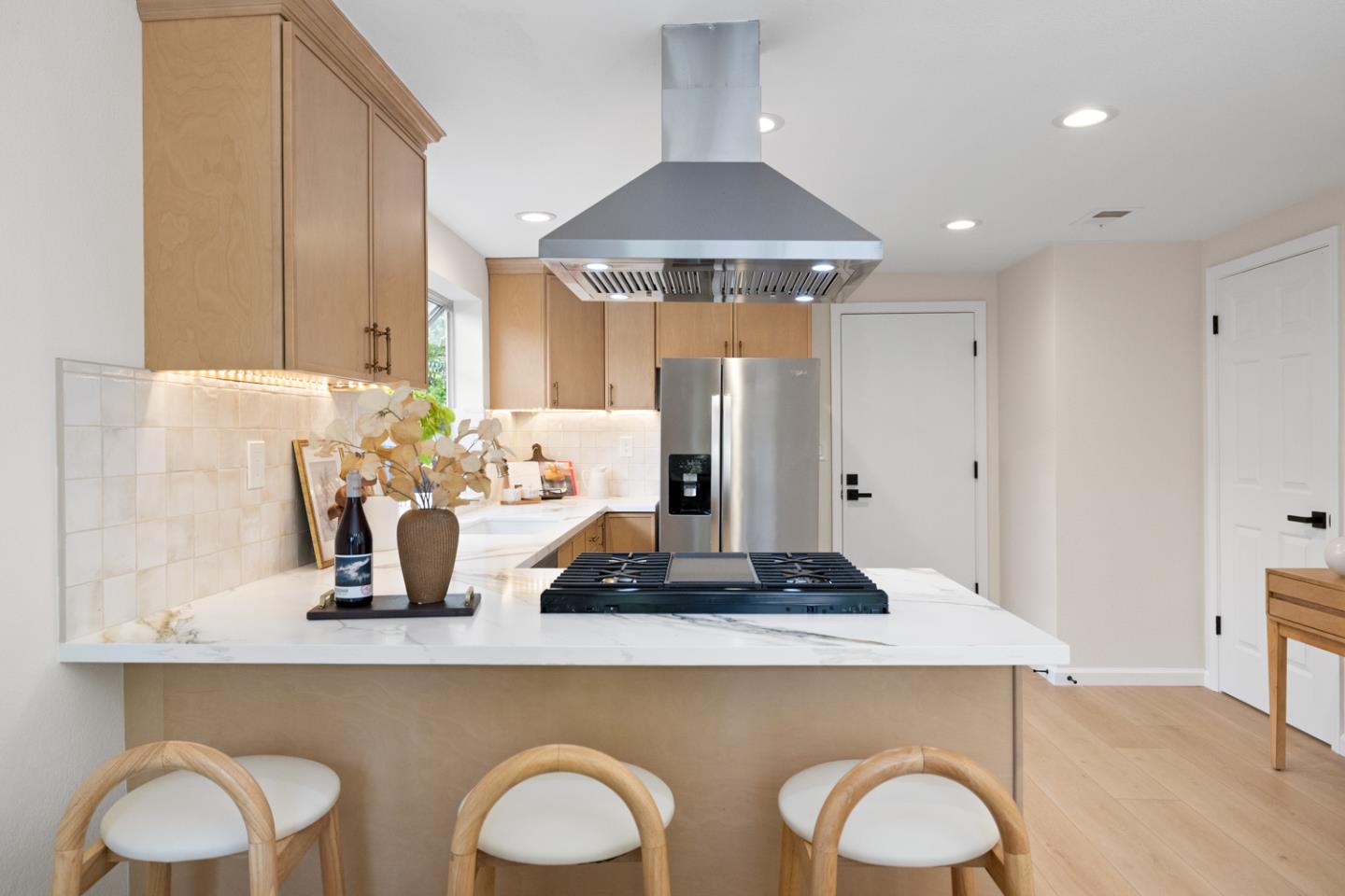 Detail Gallery Image 19 of 53 For 928 Knightsbridge Ln, Redwood City,  CA 94061 - 3 Beds | 2/1 Baths