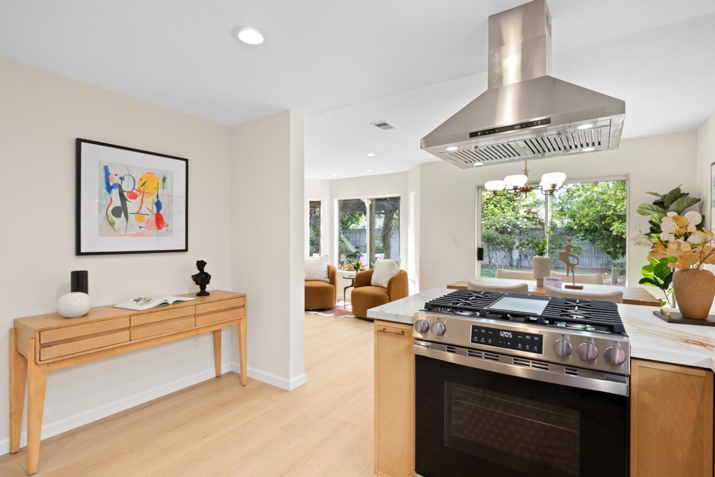 Detail Gallery Image 22 of 53 For 928 Knightsbridge Ln, Redwood City,  CA 94061 - 3 Beds | 2/1 Baths