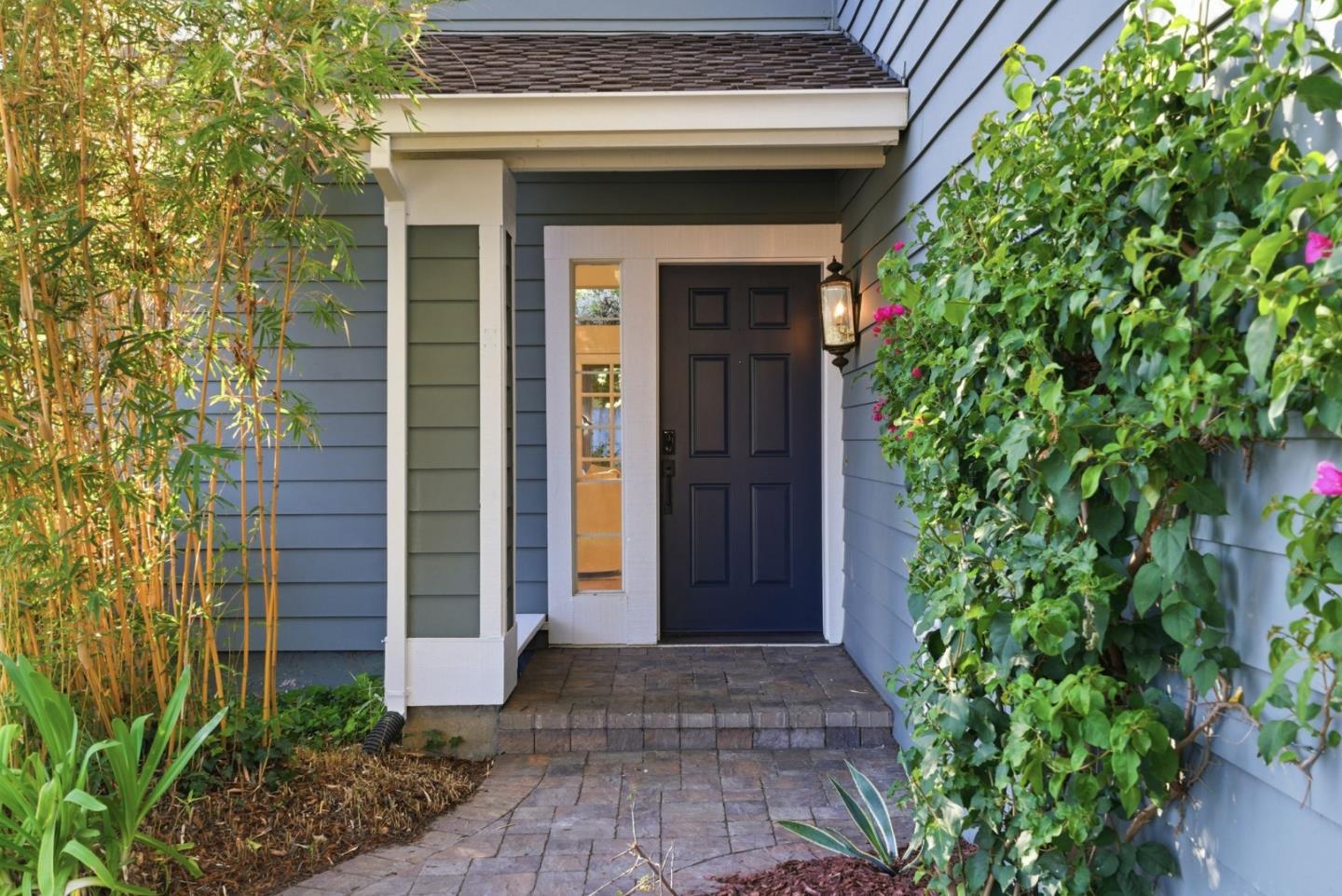 Detail Gallery Image 4 of 53 For 928 Knightsbridge Ln, Redwood City,  CA 94061 - 3 Beds | 2/1 Baths