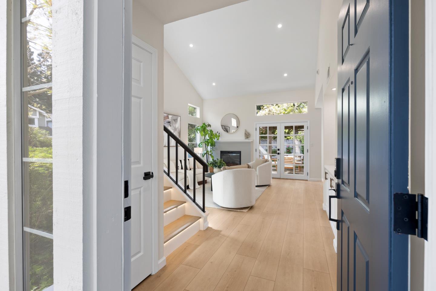 Detail Gallery Image 5 of 53 For 928 Knightsbridge Ln, Redwood City,  CA 94061 - 3 Beds | 2/1 Baths