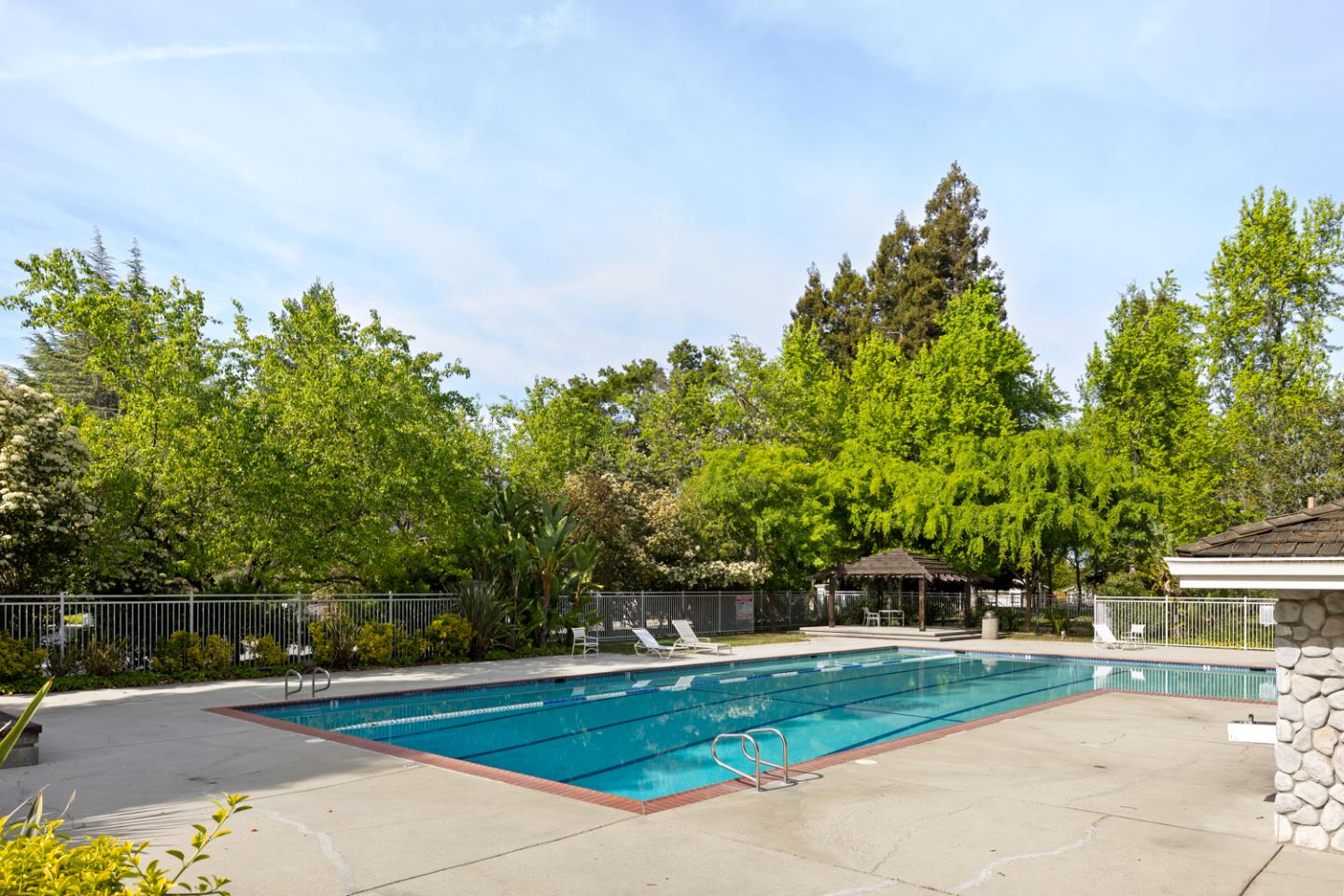 Detail Gallery Image 52 of 53 For 928 Knightsbridge Ln, Redwood City,  CA 94061 - 3 Beds | 2/1 Baths