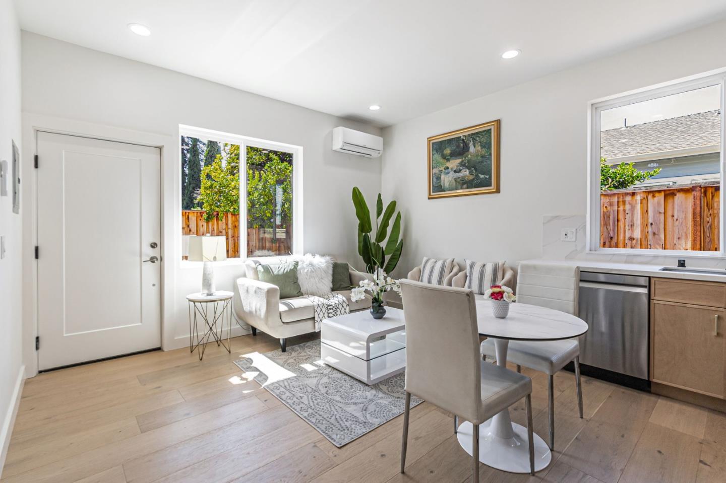 Detail Gallery Image 8 of 28 For 225 S Mathilda Ave, Sunnyvale,  CA 94086 - 3 Beds | 2 Baths