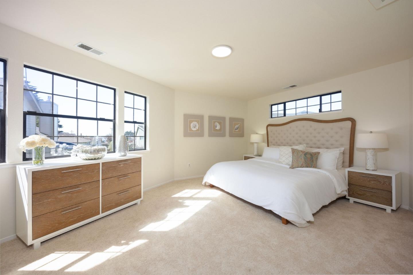 Detail Gallery Image 16 of 39 For 515 Sonora Ave, El Granada,  CA 94018 - 5 Beds | 3 Baths