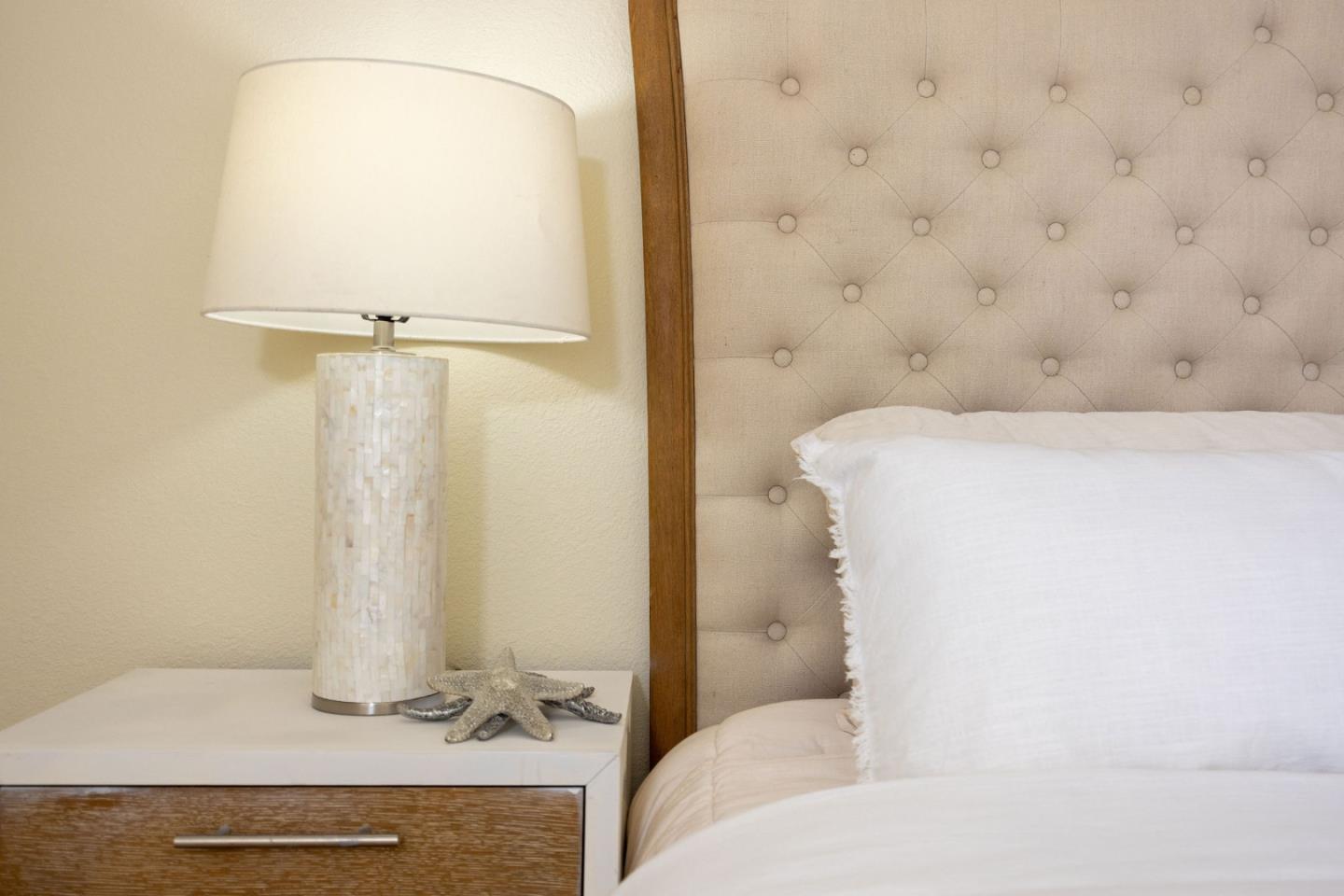 Detail Gallery Image 19 of 39 For 515 Sonora Ave, El Granada,  CA 94018 - 5 Beds | 3 Baths