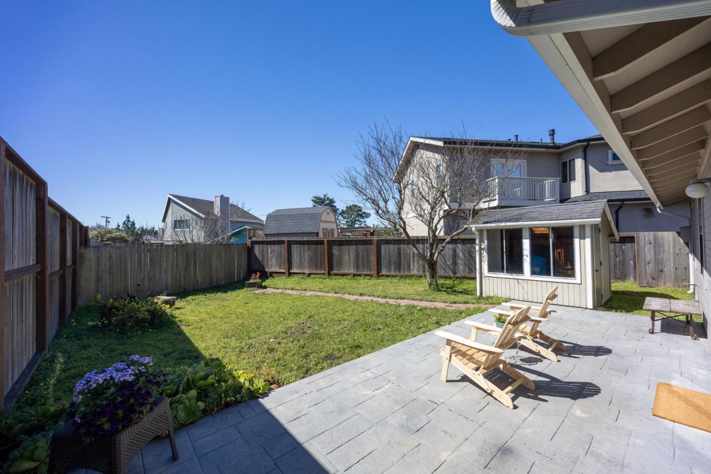 Detail Gallery Image 31 of 39 For 515 Sonora Ave, El Granada,  CA 94018 - 5 Beds | 3 Baths