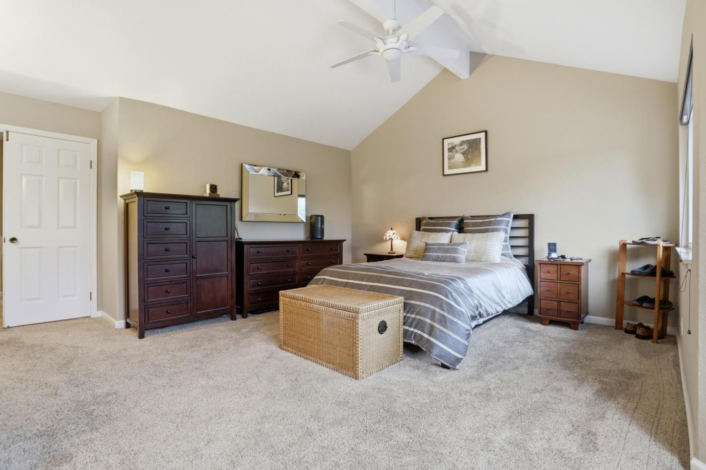 Detail Gallery Image 10 of 16 For 160 Zinfandel Cir, Scotts Valley,  CA 95066 - 5 Beds | 3 Baths