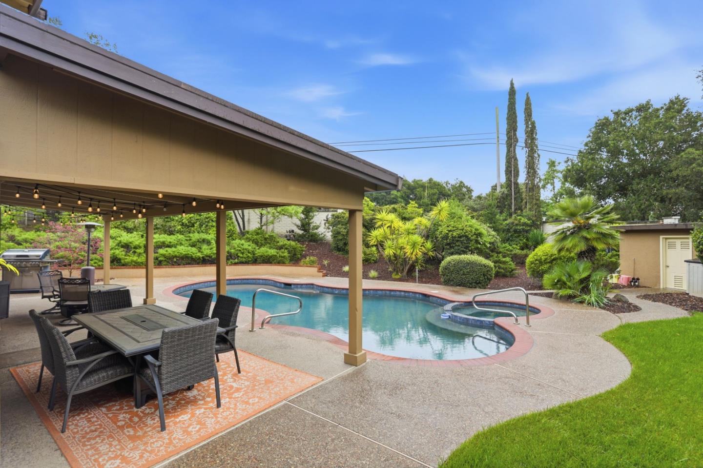 Detail Gallery Image 16 of 16 For 160 Zinfandel Cir, Scotts Valley,  CA 95066 - 5 Beds | 3 Baths