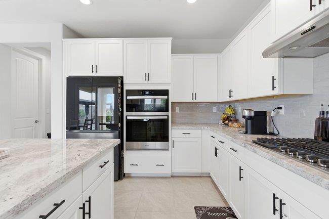 Detail Gallery Image 23 of 47 For 1096 Wildrose Dr, Hollister,  CA 95023 - 5 Beds | 4 Baths