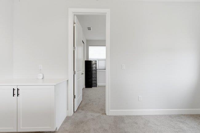 Detail Gallery Image 25 of 47 For 1096 Wildrose Dr, Hollister,  CA 95023 - 5 Beds | 4 Baths