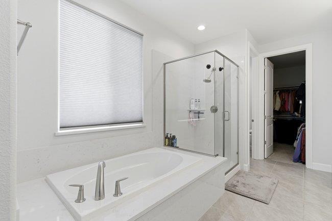 Detail Gallery Image 35 of 47 For 1096 Wildrose Dr, Hollister,  CA 95023 - 5 Beds | 4 Baths