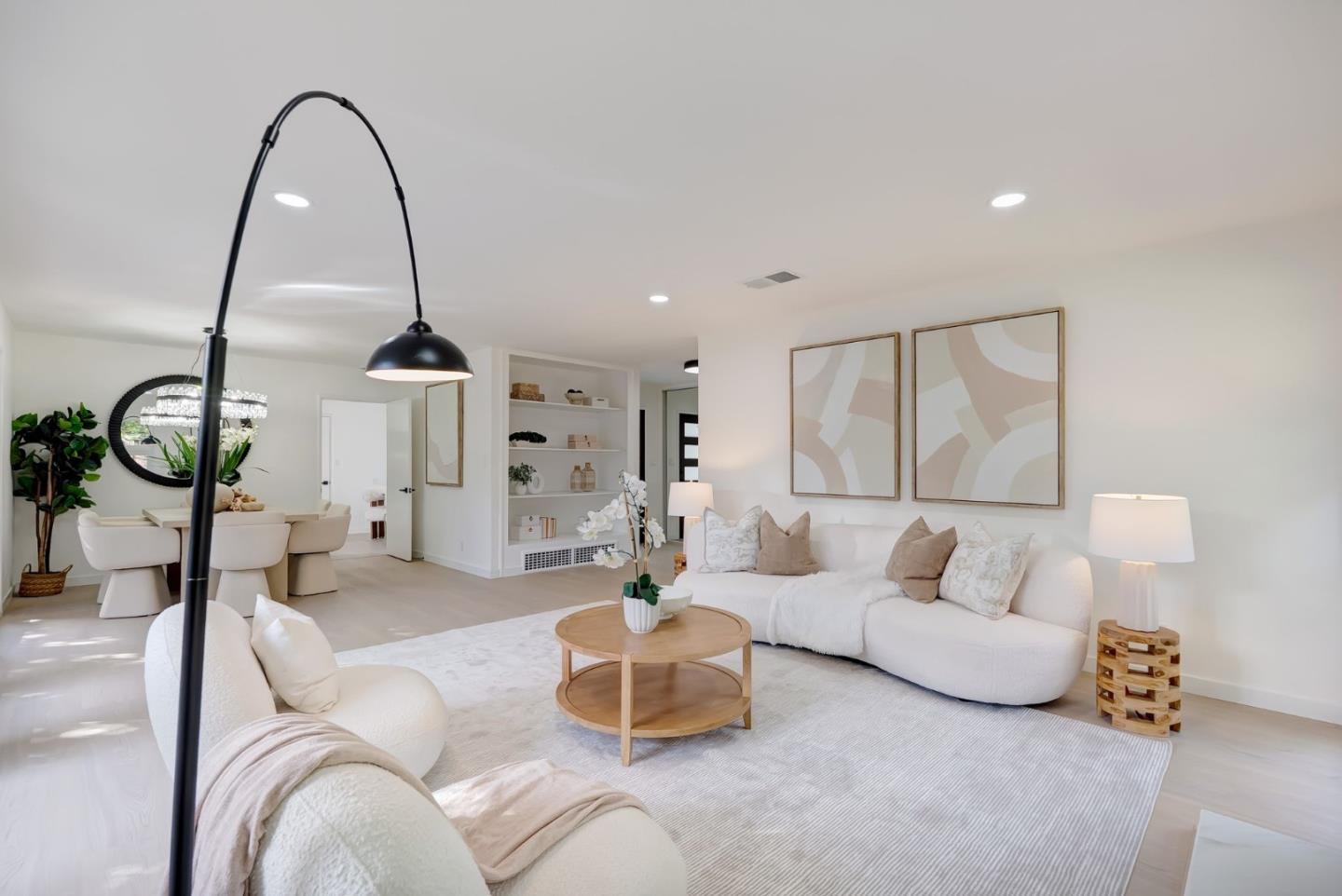 Detail Gallery Image 12 of 45 For 121 Lois Ln, Palo Alto,  CA 94303 - 3 Beds | 2 Baths