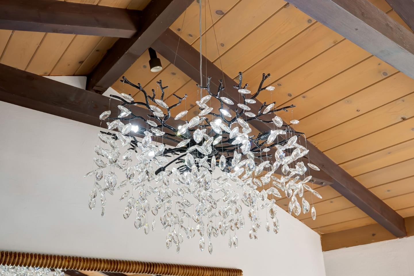 Detail Gallery Image 17 of 45 For 121 Lois Ln, Palo Alto,  CA 94303 - 3 Beds | 2 Baths