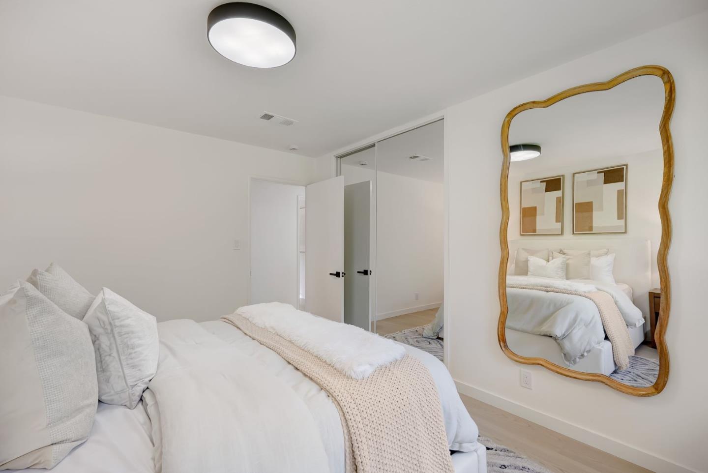 Detail Gallery Image 29 of 45 For 121 Lois Ln, Palo Alto,  CA 94303 - 3 Beds | 2 Baths