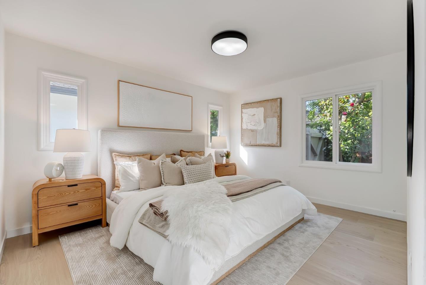 Detail Gallery Image 30 of 45 For 121 Lois Ln, Palo Alto,  CA 94303 - 3 Beds | 2 Baths