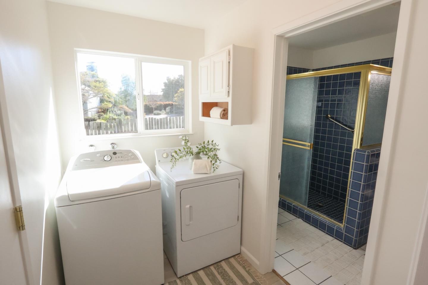 Detail Gallery Image 12 of 29 For 107 Linden St, Santa Cruz,  CA 95062 - 3 Beds | 2 Baths
