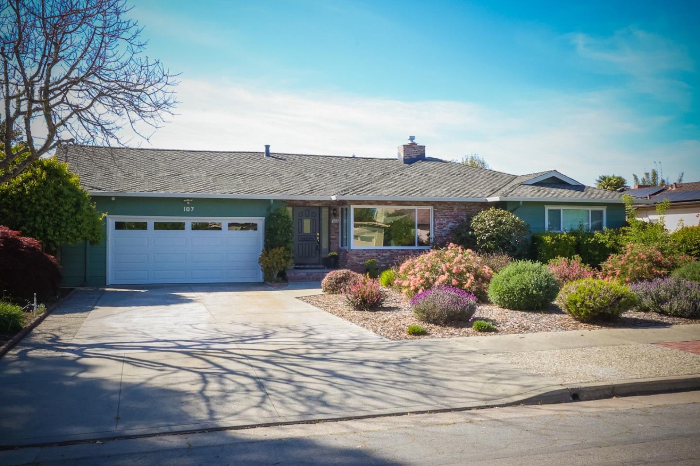 Featured listings