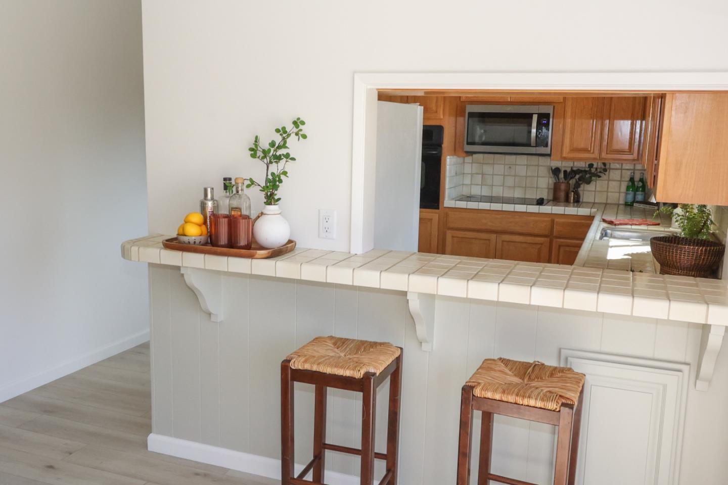 Detail Gallery Image 9 of 29 For 107 Linden St, Santa Cruz,  CA 95062 - 3 Beds | 2 Baths