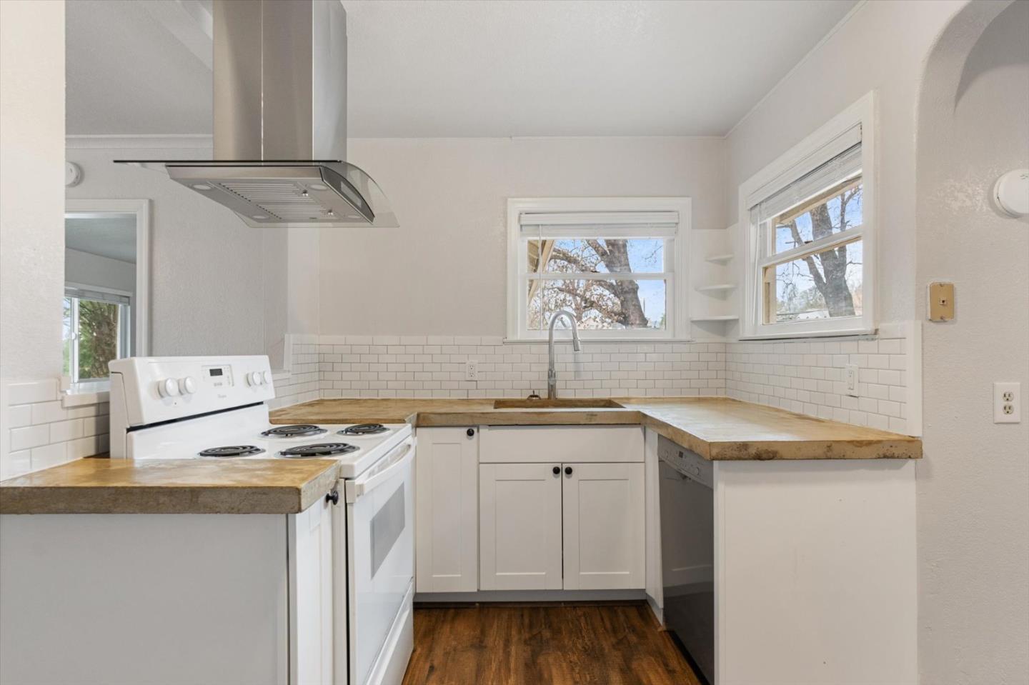 Detail Gallery Image 8 of 48 For 1660 Ashby Rd, Shasta Lake,  CA 96019 - – Beds | – Baths