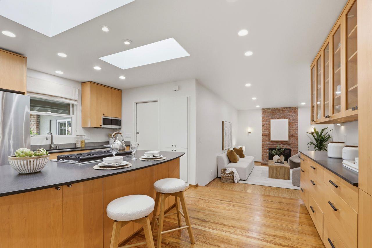 Detail Gallery Image 17 of 54 For 939 Poplar Ave, Sunnyvale,  CA 94086 - 3 Beds | 2 Baths