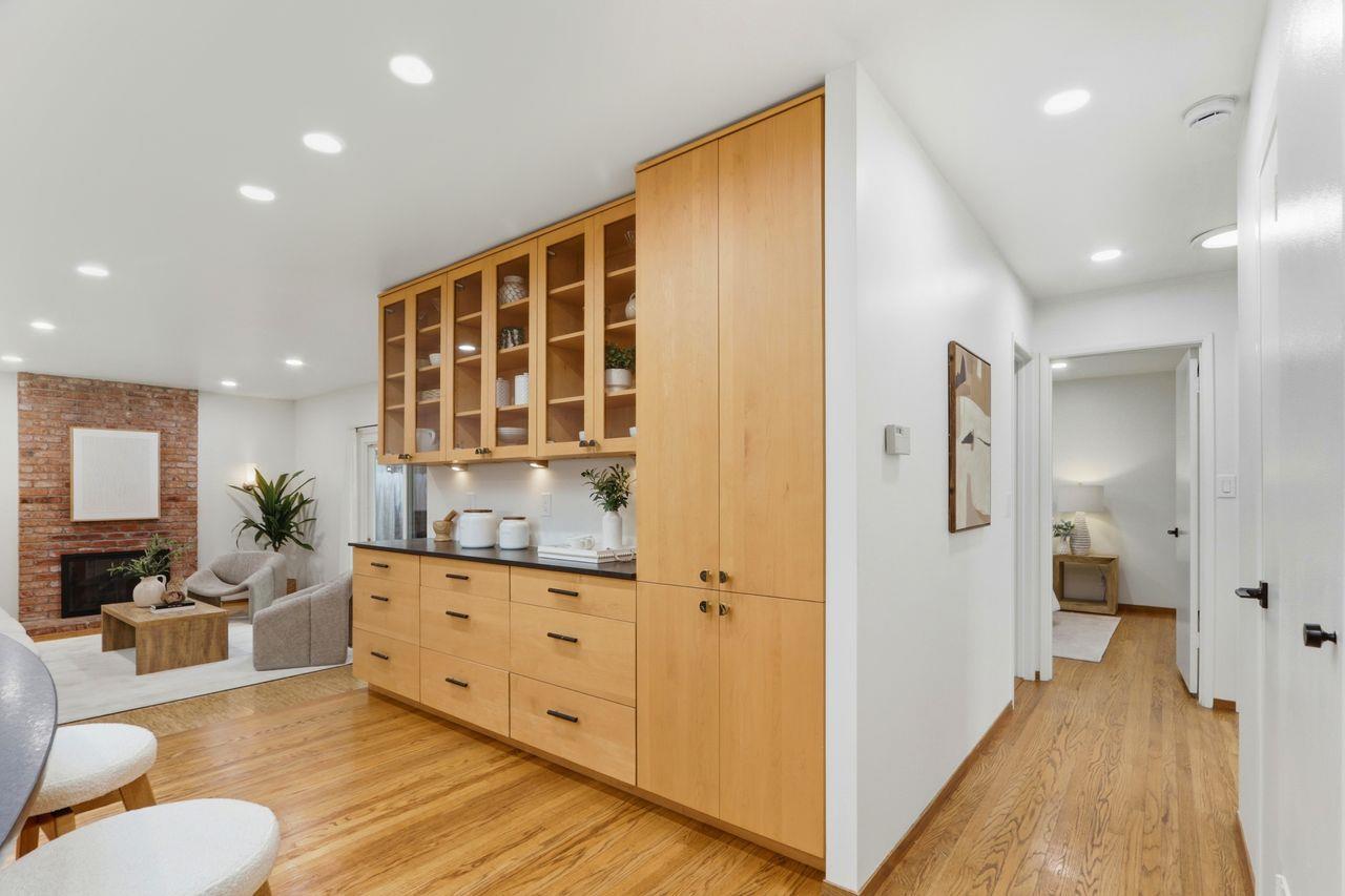 Detail Gallery Image 24 of 54 For 939 Poplar Ave, Sunnyvale,  CA 94086 - 3 Beds | 2 Baths