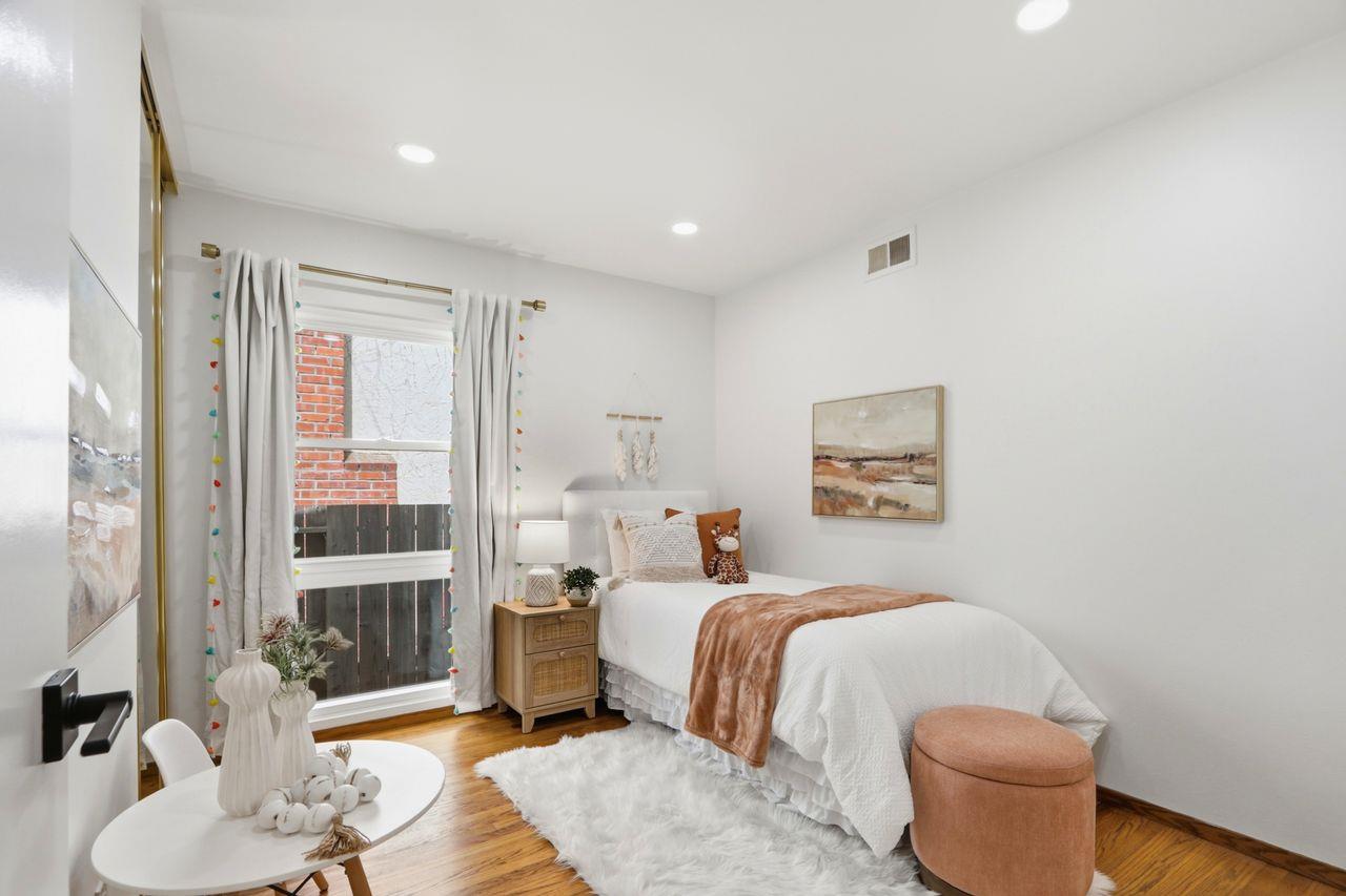 Detail Gallery Image 35 of 54 For 939 Poplar Ave, Sunnyvale,  CA 94086 - 3 Beds | 2 Baths