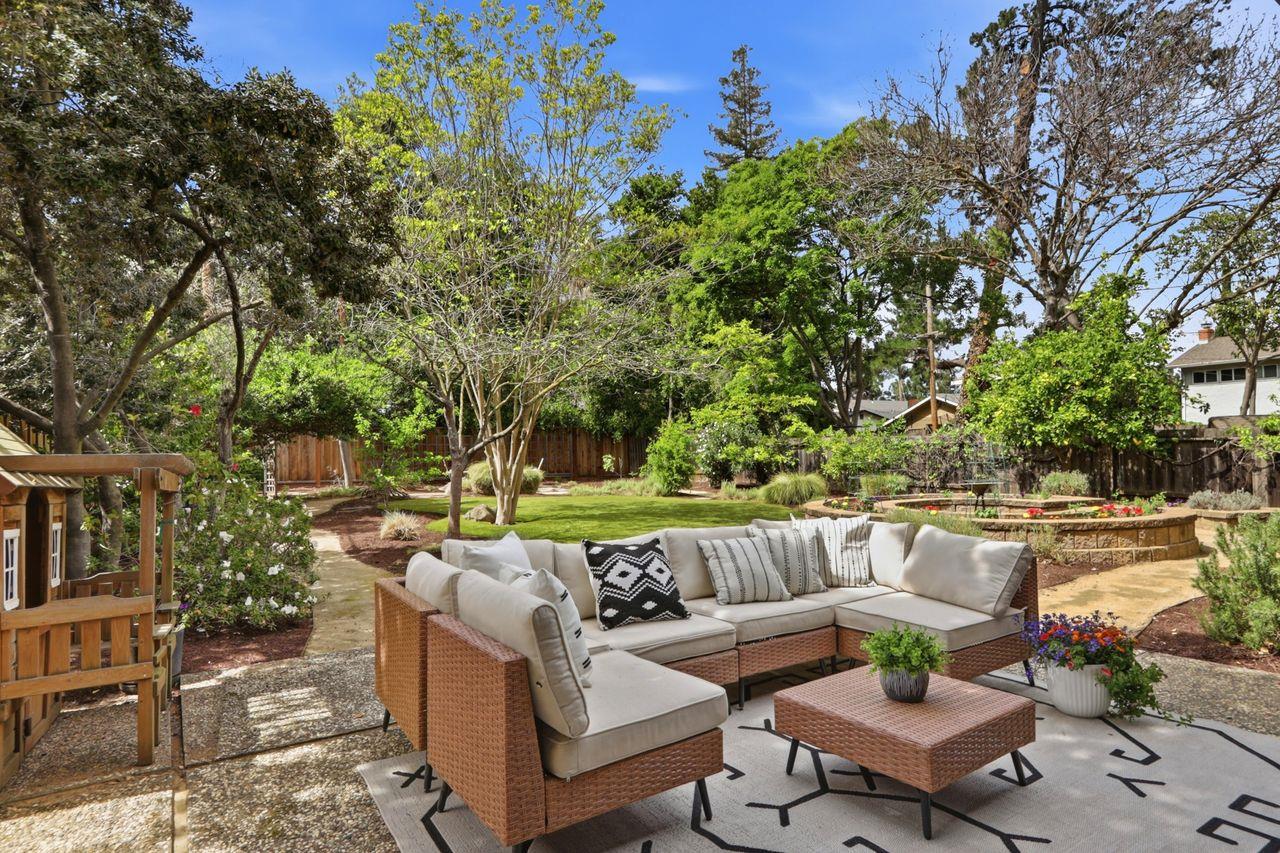 Detail Gallery Image 44 of 54 For 939 Poplar Ave, Sunnyvale,  CA 94086 - 3 Beds | 2 Baths