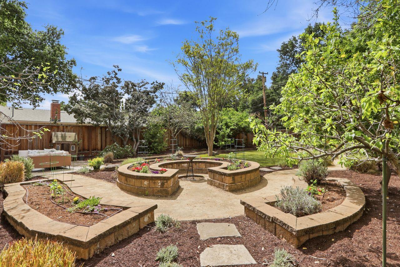 Detail Gallery Image 45 of 54 For 939 Poplar Ave, Sunnyvale,  CA 94086 - 3 Beds | 2 Baths