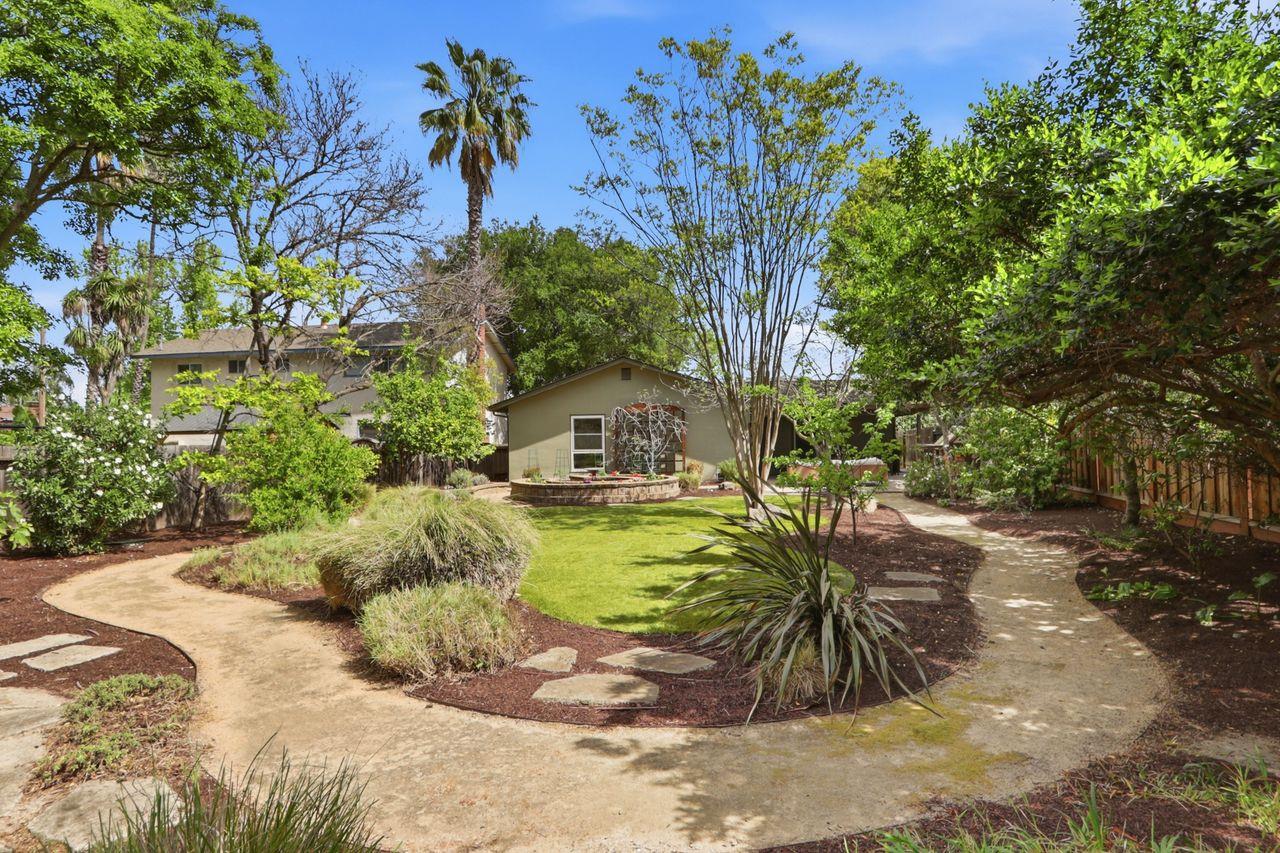 Detail Gallery Image 52 of 54 For 939 Poplar Ave, Sunnyvale,  CA 94086 - 3 Beds | 2 Baths