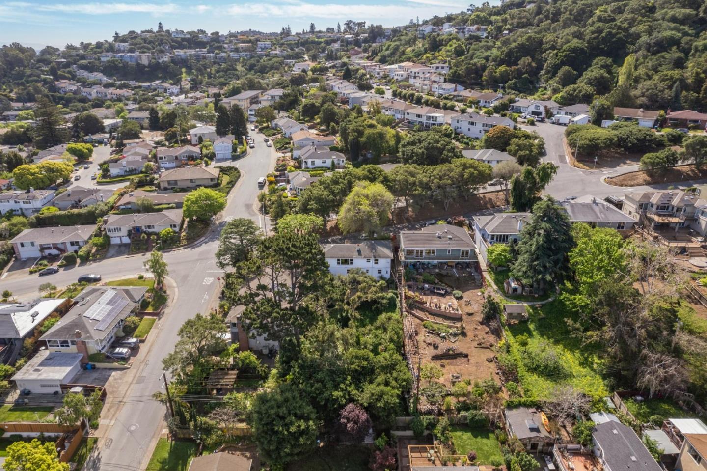 Detail Gallery Image 12 of 15 For 184 42nd Ave, San Mateo,  CA 94403 - 3 Beds | 1/1 Baths