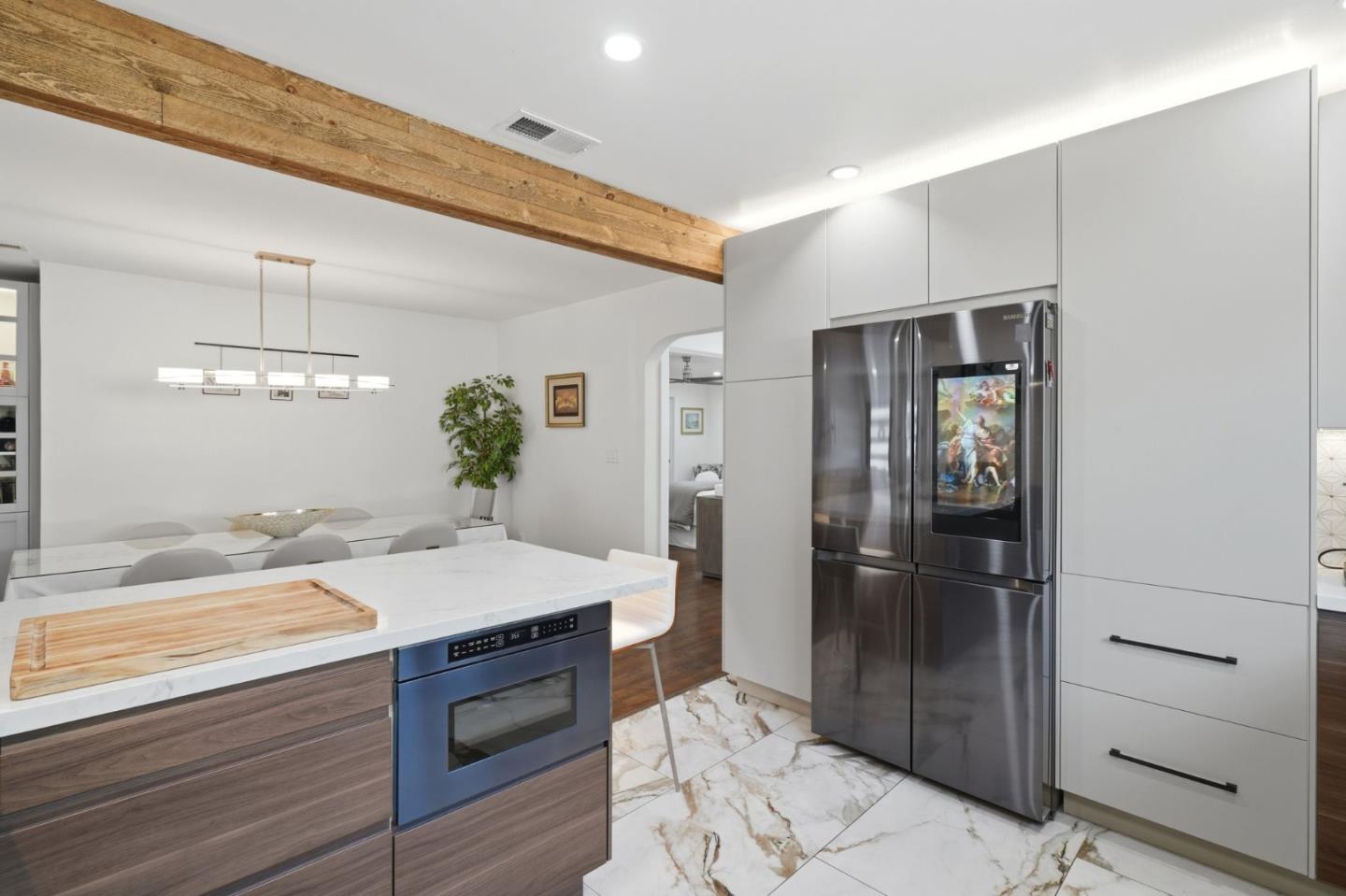 Detail Gallery Image 11 of 32 For 3101 Glendale Ave, Redwood City,  CA 94063 - 3 Beds | 2 Baths