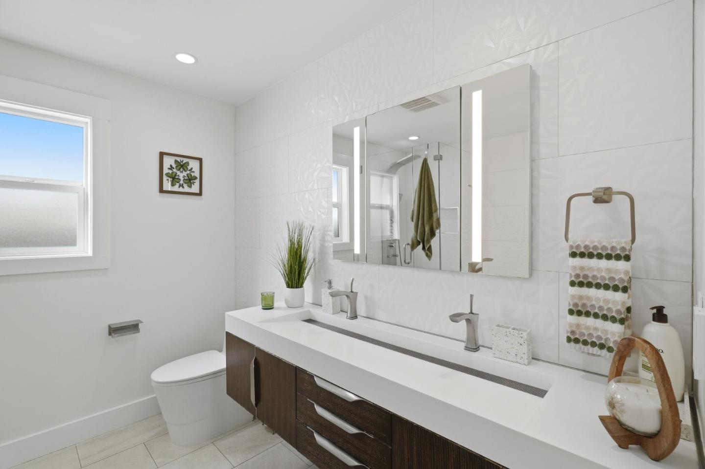 Detail Gallery Image 21 of 32 For 3101 Glendale Ave, Redwood City,  CA 94063 - 3 Beds | 2 Baths