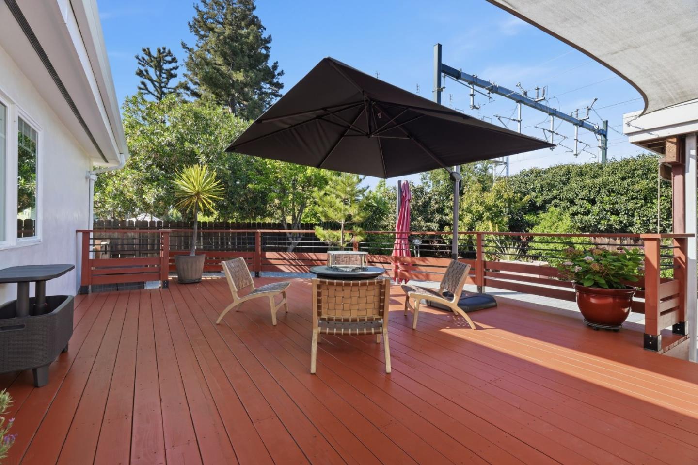 Detail Gallery Image 27 of 32 For 3101 Glendale Ave, Redwood City,  CA 94063 - 3 Beds | 2 Baths