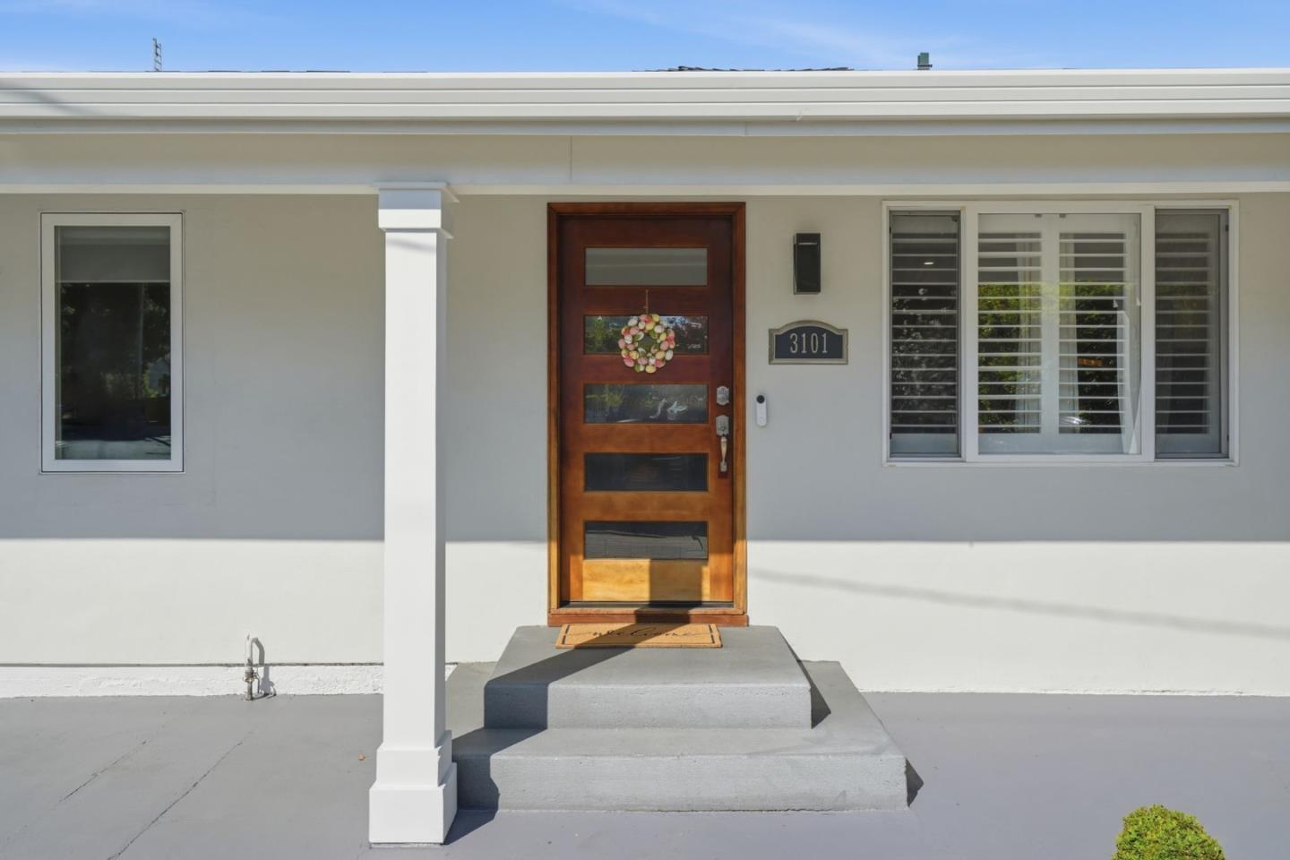 Detail Gallery Image 3 of 32 For 3101 Glendale Ave, Redwood City,  CA 94063 - 3 Beds | 2 Baths