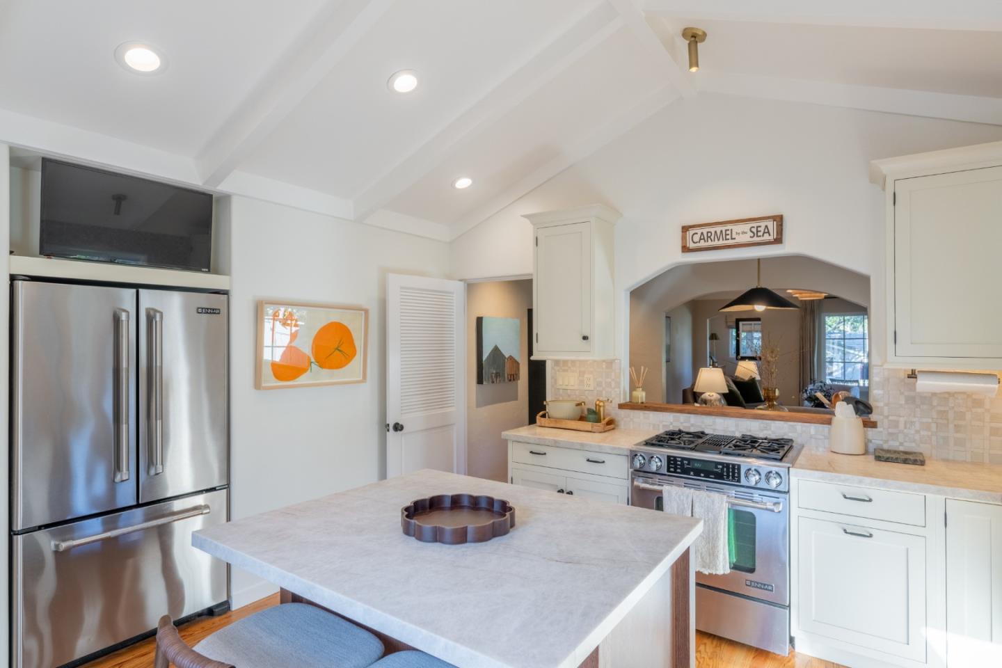 Detail Gallery Image 12 of 28 For 0 Lobos Se Corner Second, Carmel,  CA 93923 - 3 Beds | 2 Baths