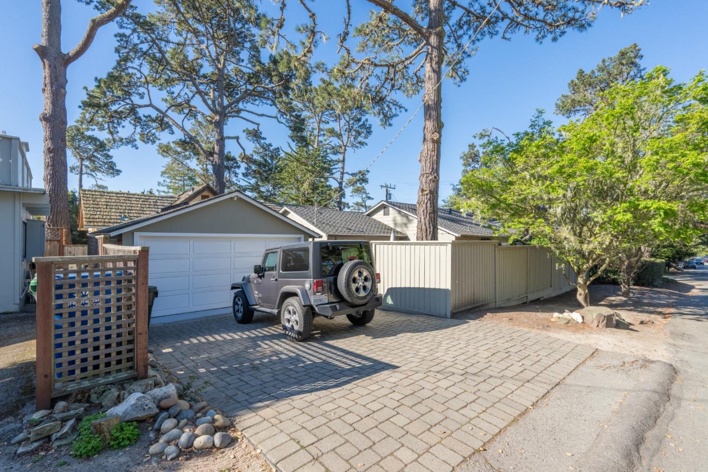 Detail Gallery Image 26 of 28 For 0 Lobos Se Corner Second, Carmel,  CA 93923 - 3 Beds | 2 Baths