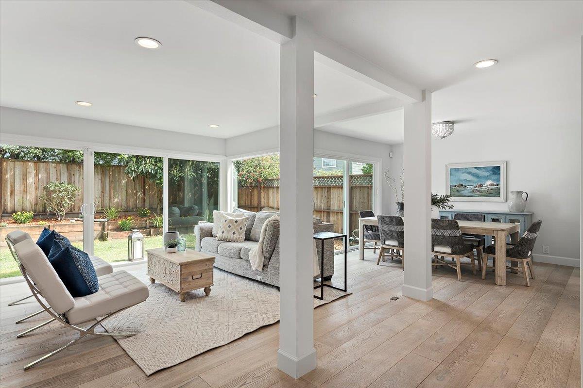 Detail Gallery Image 10 of 46 For 2060 Avignon Pl, Half Moon Bay,  CA 94019 - 5 Beds | 3 Baths