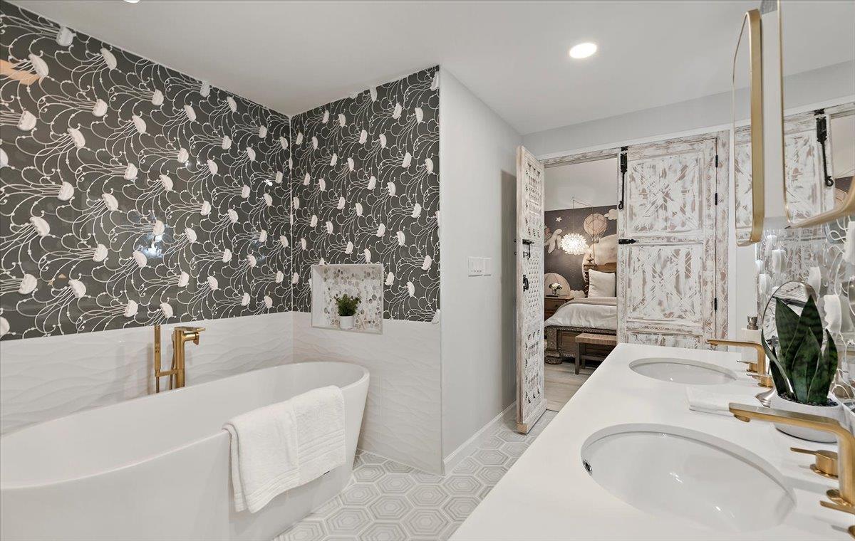 Detail Gallery Image 31 of 46 For 2060 Avignon Pl, Half Moon Bay,  CA 94019 - 5 Beds | 3 Baths