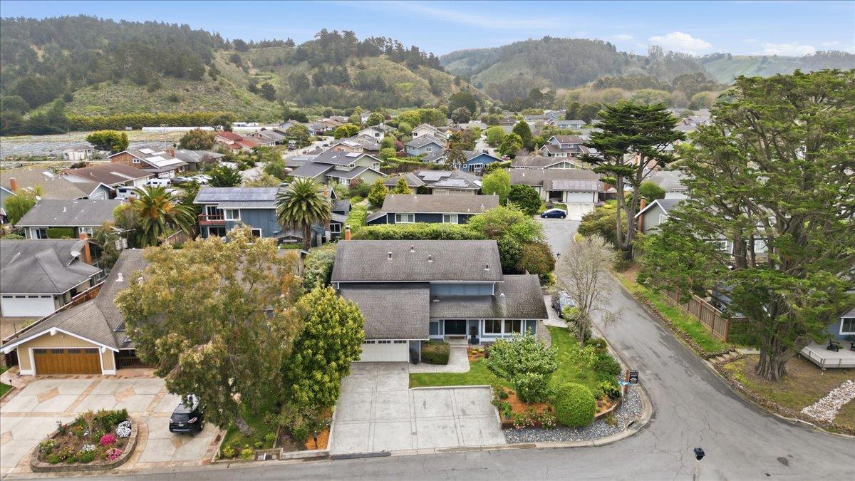 Detail Gallery Image 39 of 46 For 2060 Avignon Pl, Half Moon Bay,  CA 94019 - 5 Beds | 3 Baths