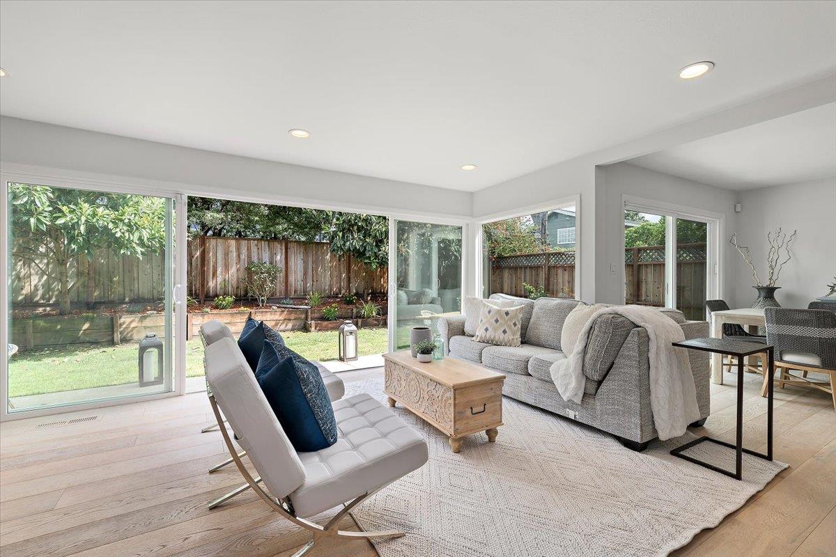 Detail Gallery Image 8 of 46 For 2060 Avignon Pl, Half Moon Bay,  CA 94019 - 5 Beds | 3 Baths