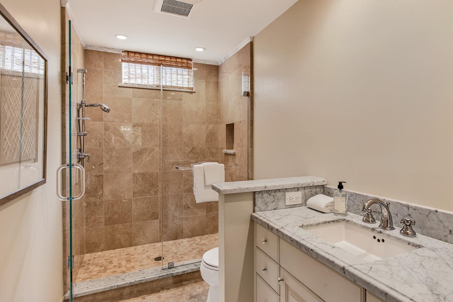 Detail Gallery Image 25 of 41 For 10 Mansion Ct #713,  Menlo Park,  CA 94025 - 3 Beds | 2/1 Baths