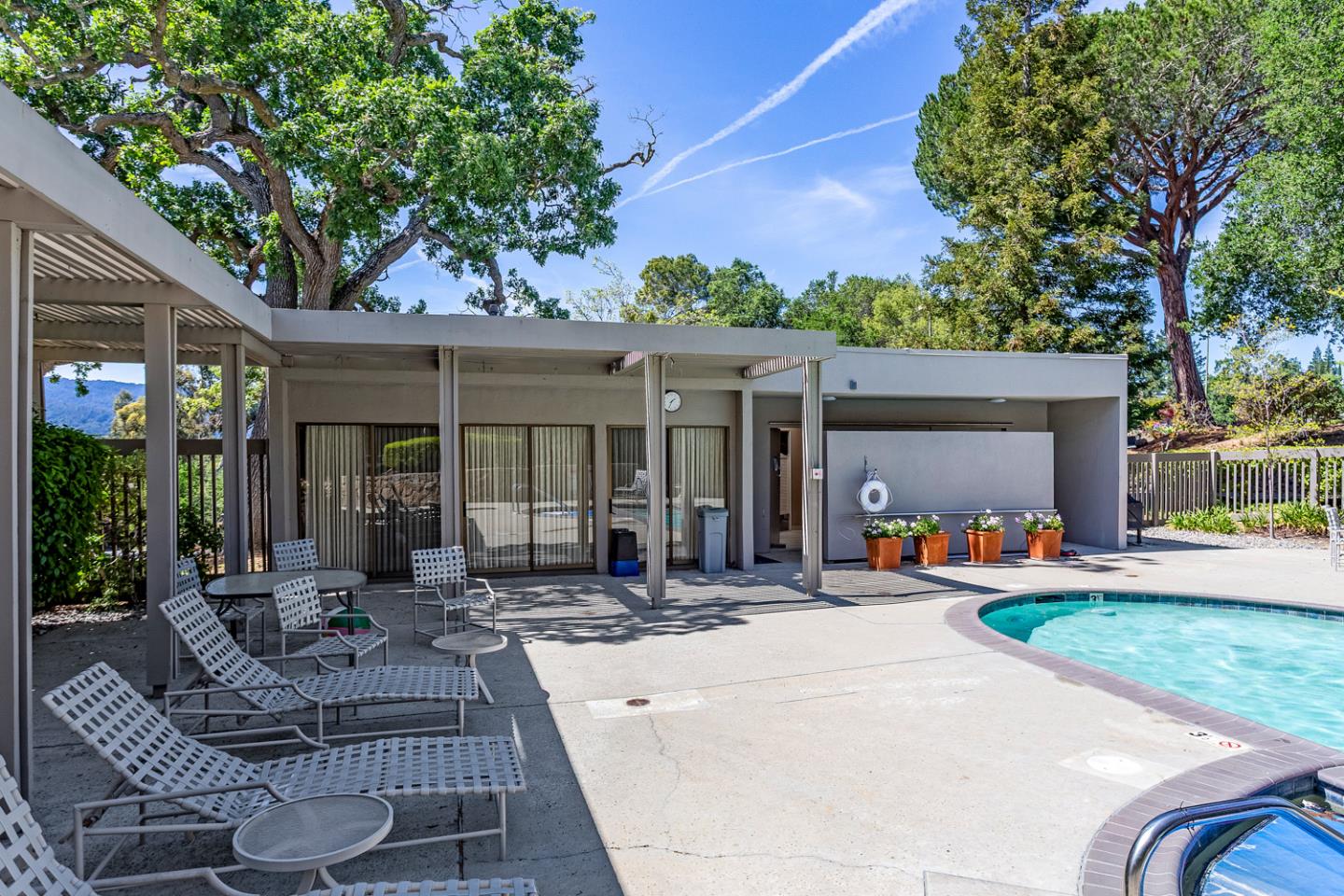 Detail Gallery Image 34 of 41 For 10 Mansion Ct #713,  Menlo Park,  CA 94025 - 3 Beds | 2/1 Baths